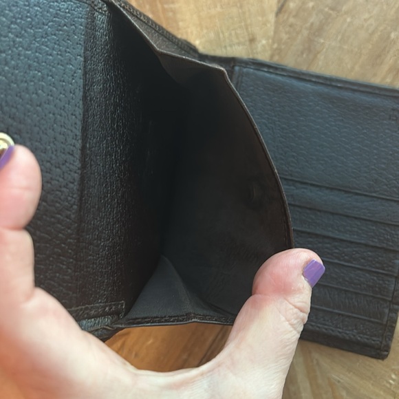 Compact Gucci Wallet - Picture 5 of 8